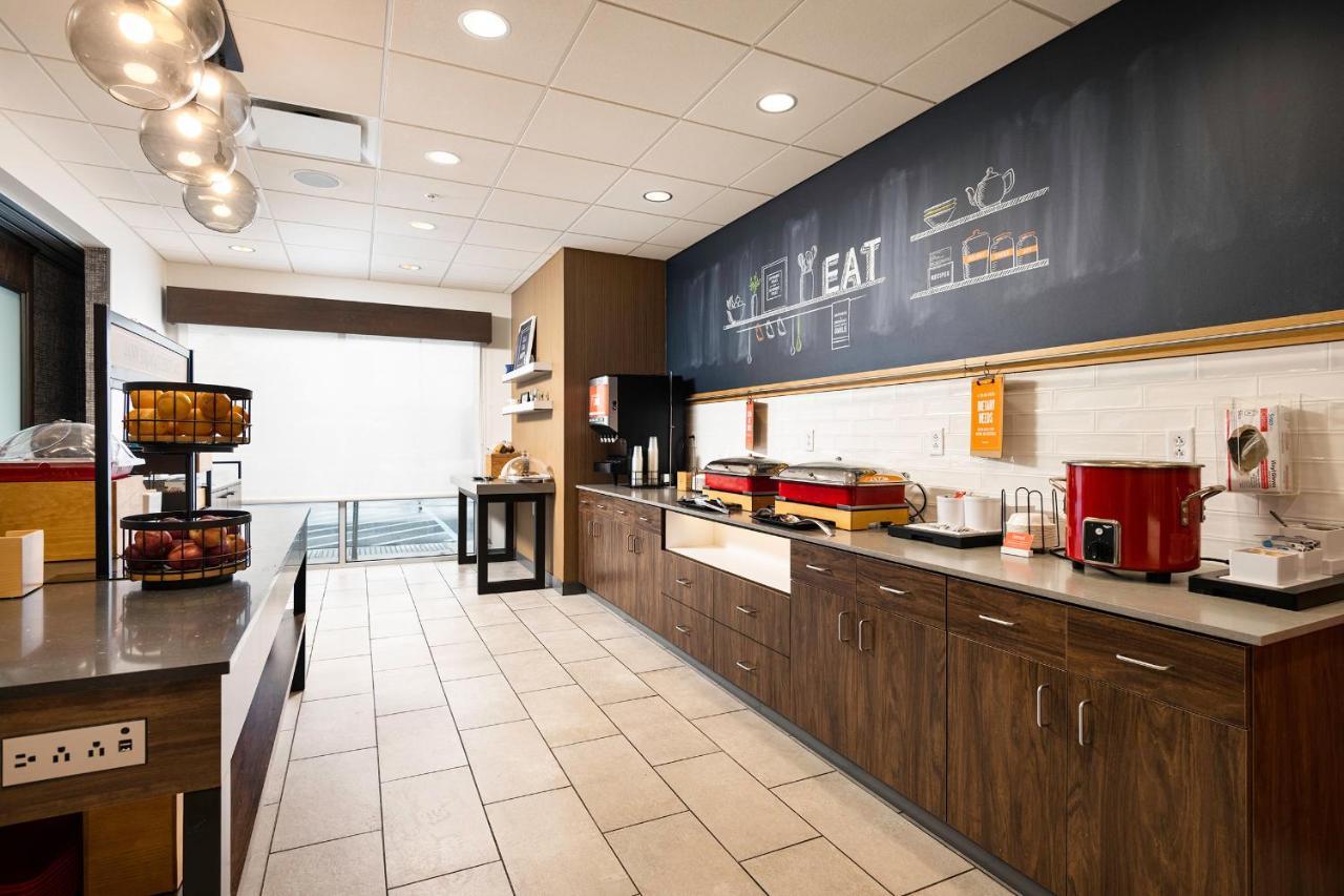 Hampton Inn Buffalo - Амхерст Экстерьер фото